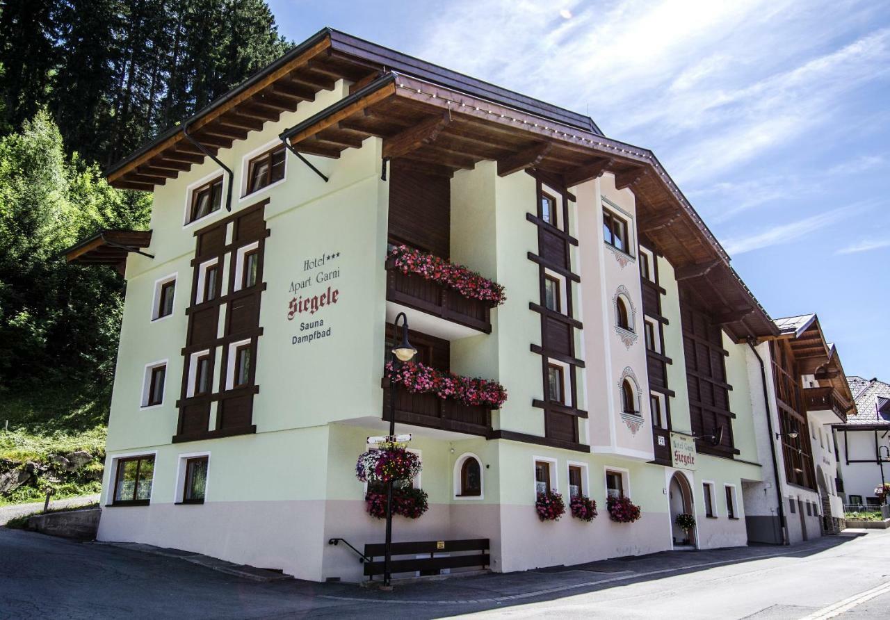 Hotel Garni Siegele - Inklusive Silvretta-Card Premium Ischgl Bagian luar foto
